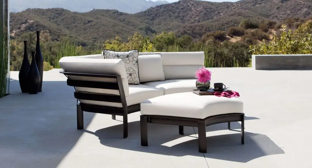 Modern Patio Furniture: How to Choose, Style and Maintain Your Outdoor Living Space